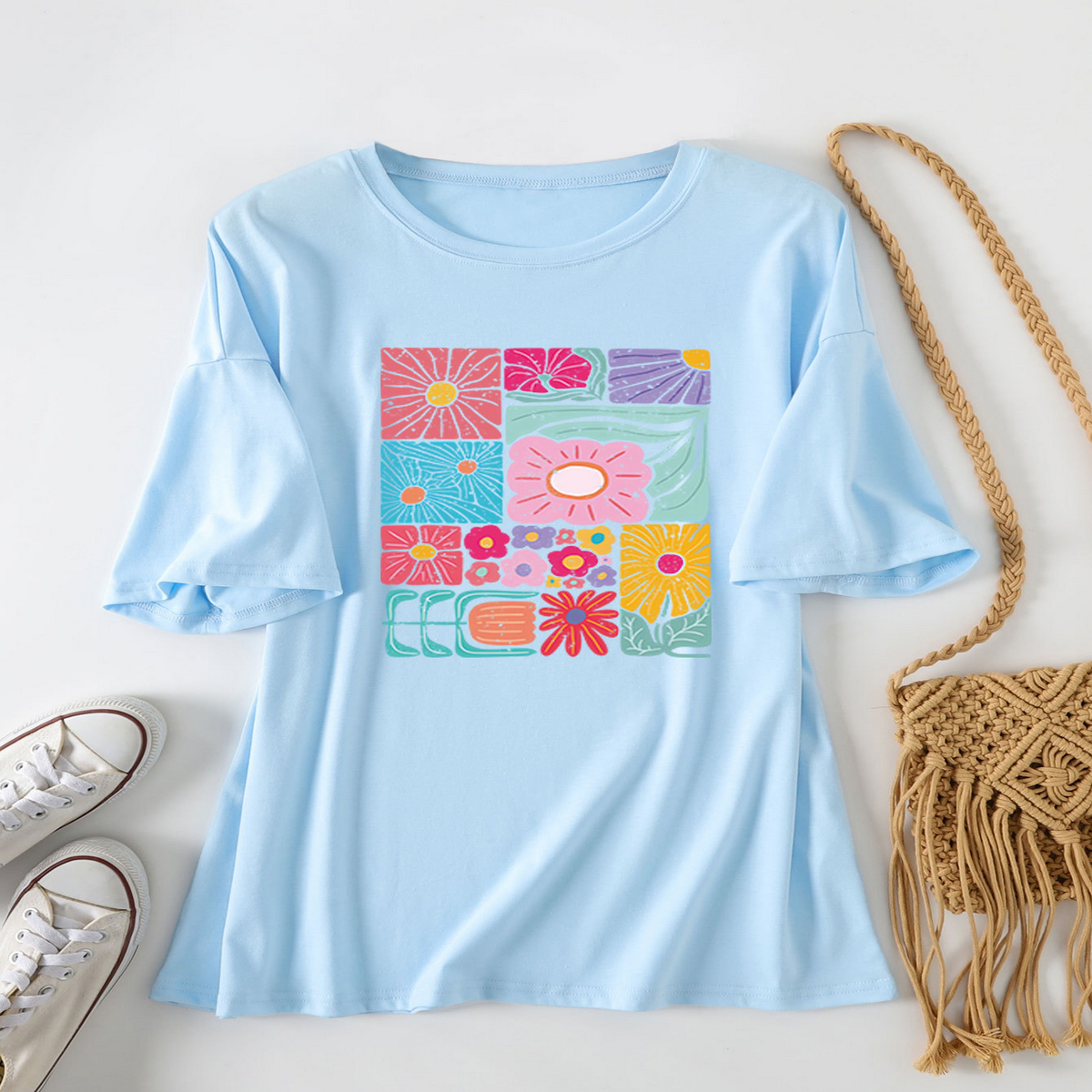 Women??¢s Loose Fit Tee with Colorful Flowers_CWTTS1466