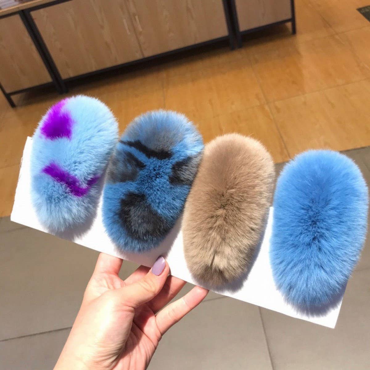 Furry Mink Hair Clip ? Cute Fluffy BB Barrette