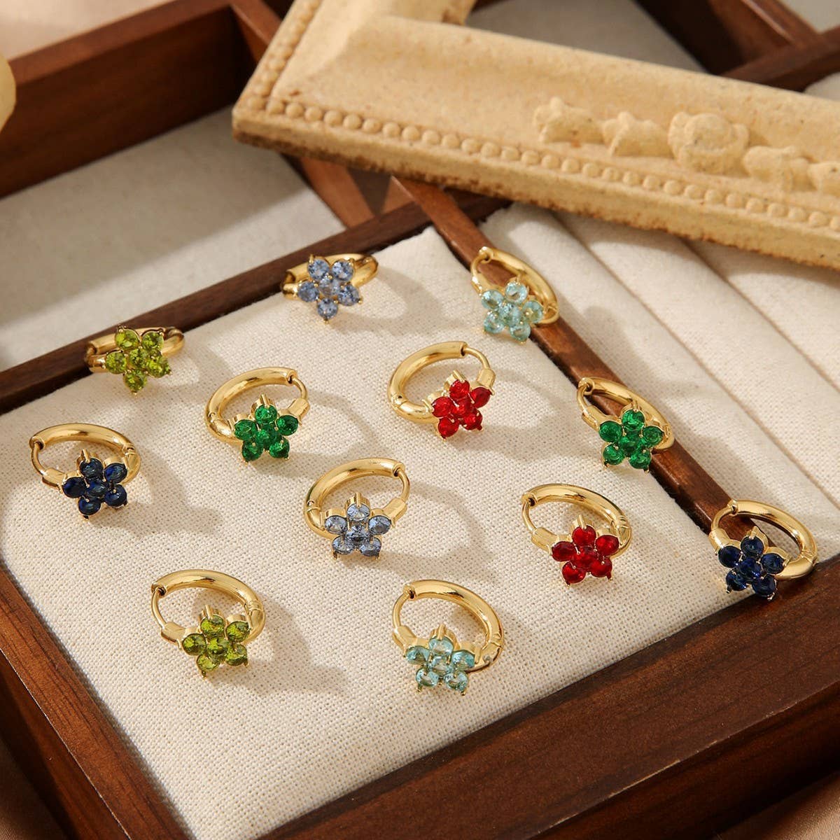 STAINLESS STEEL FLOWER EARRINGS WITH ZIRCON_CWMM3609