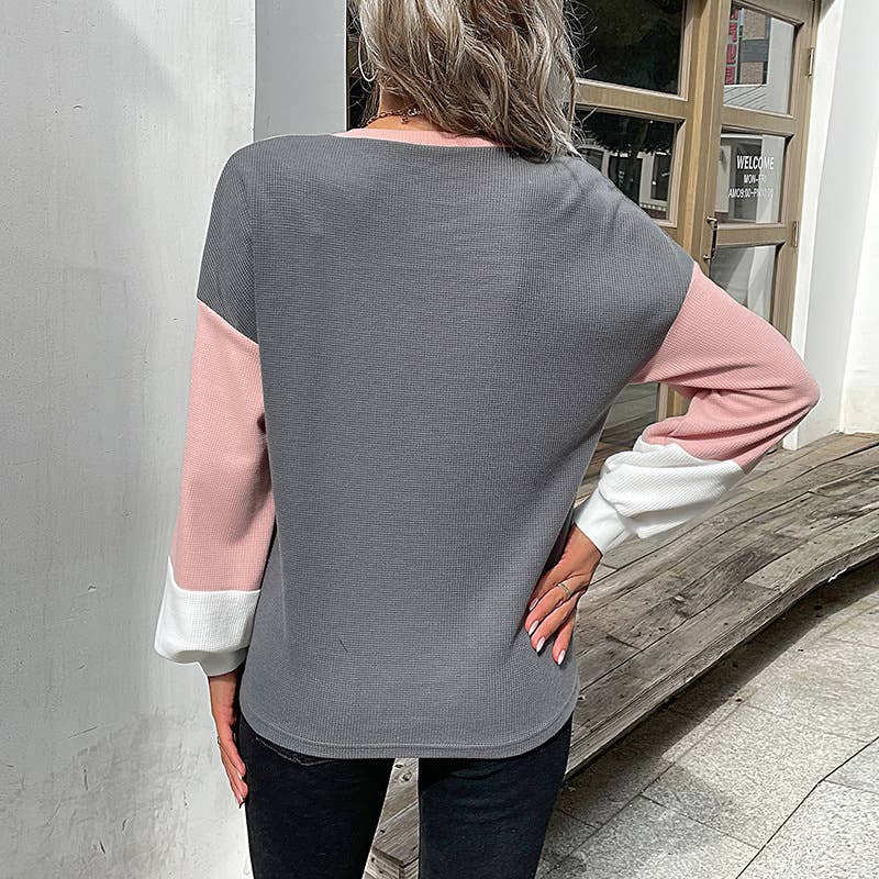 SLOUCHY CREW-NECK SWEATER IN CONTRASTING COLORS
