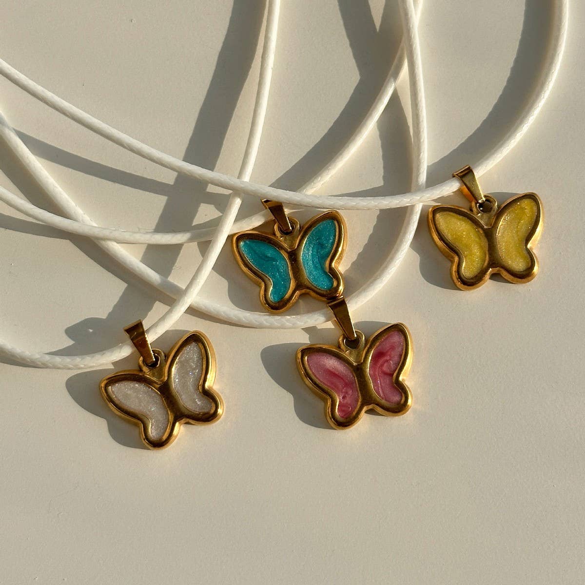 Colorful Retro 3D Butterfly Pendant Necklace