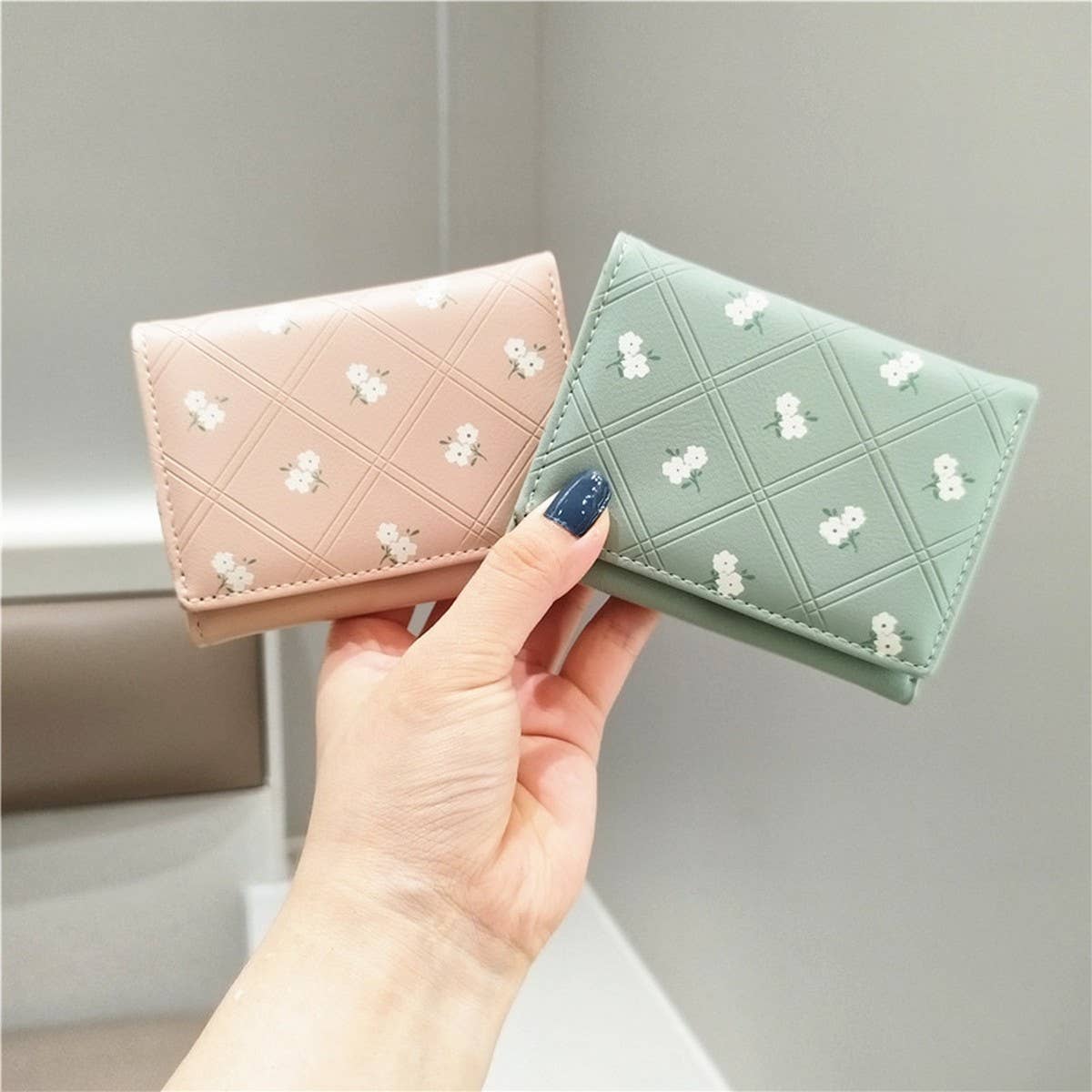 SMALL FRESH FLORAL SHORT TRI-FOLD WALLET_CWAB2554