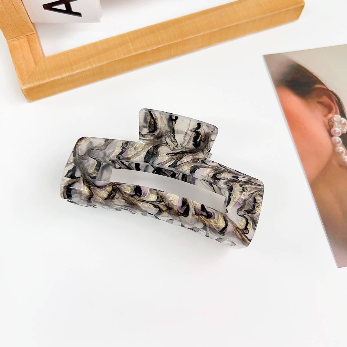 Simple geometric grab acrylic hair clip