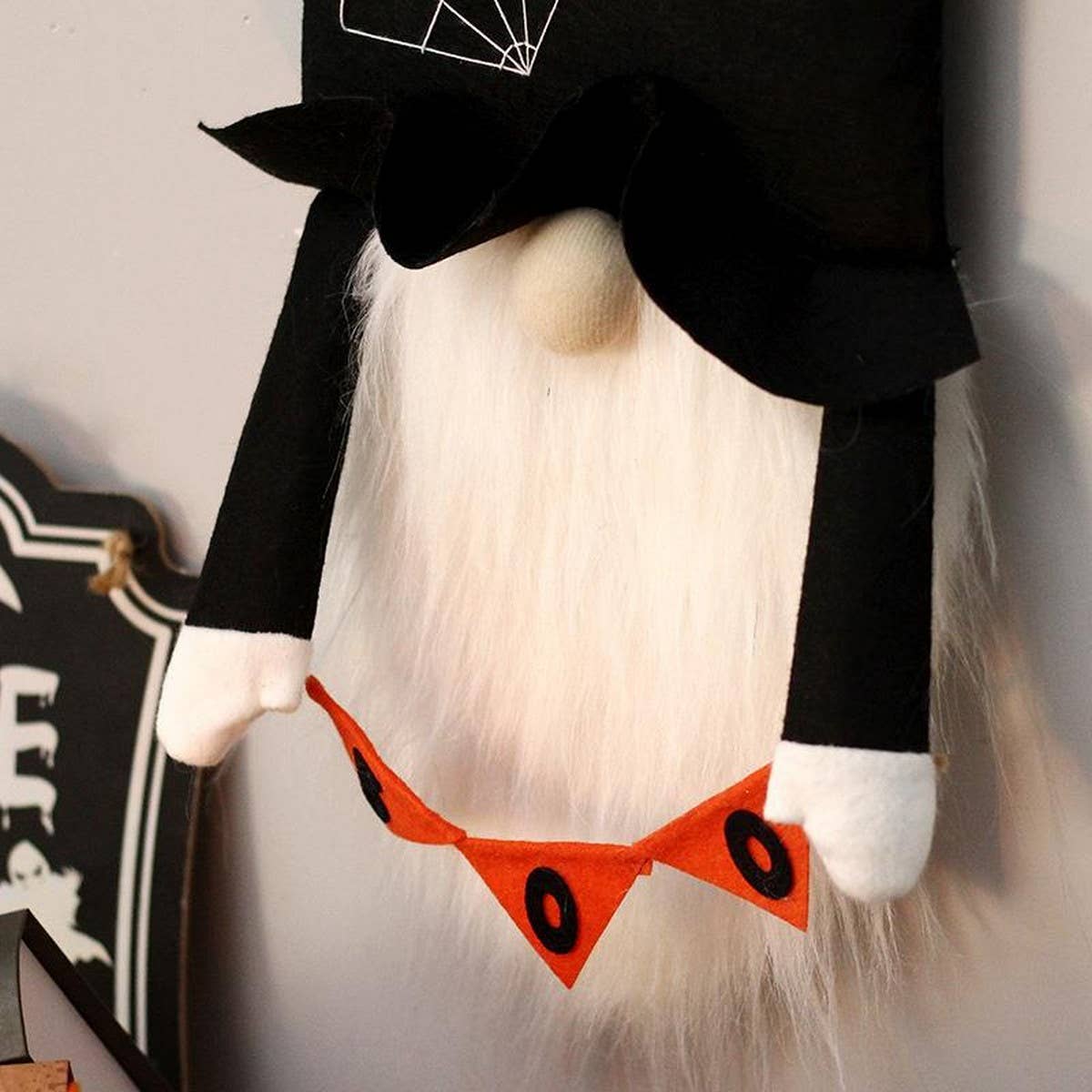 Black & White Plaid Faceless Gnome Flag Wall Decor_CWAJE0540