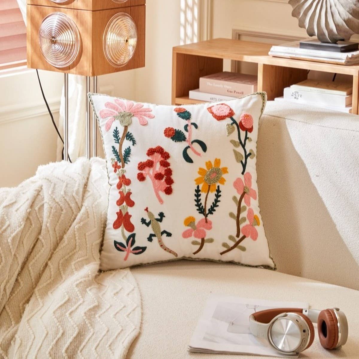 DAISY FLORAL TUFTED PILLOW COVER COTTAGE CHIC DECOR_CWMM7686