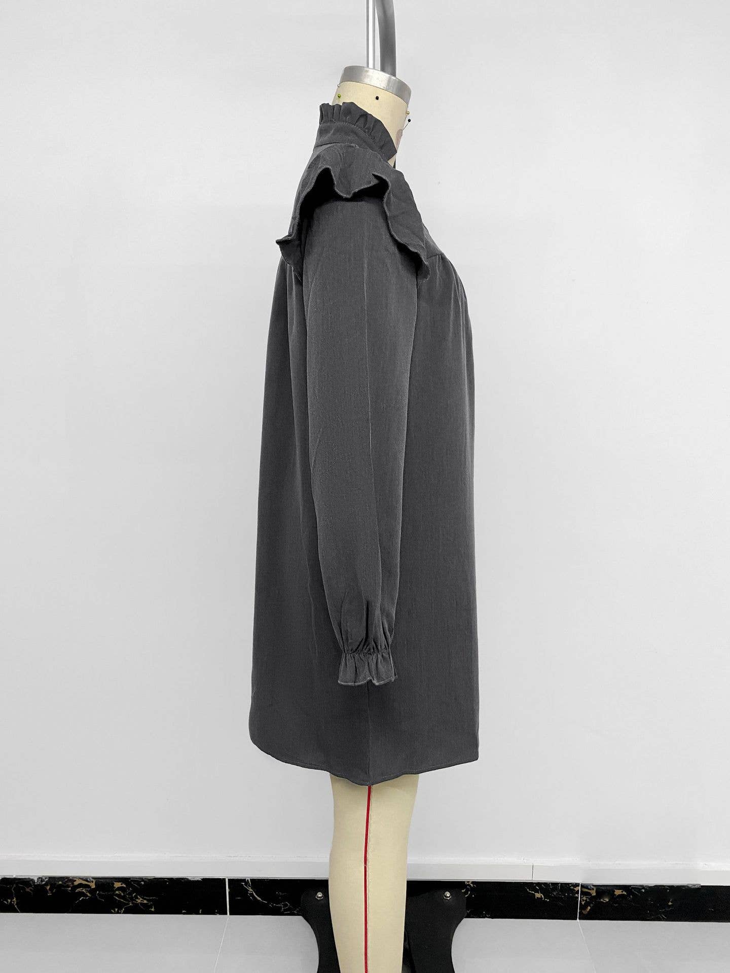 Solid-color ruffled loose stand-up collar dress
