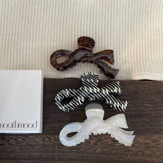 RETRO BOW NICHE DESIGN HAIRPIN_CWAHA2367