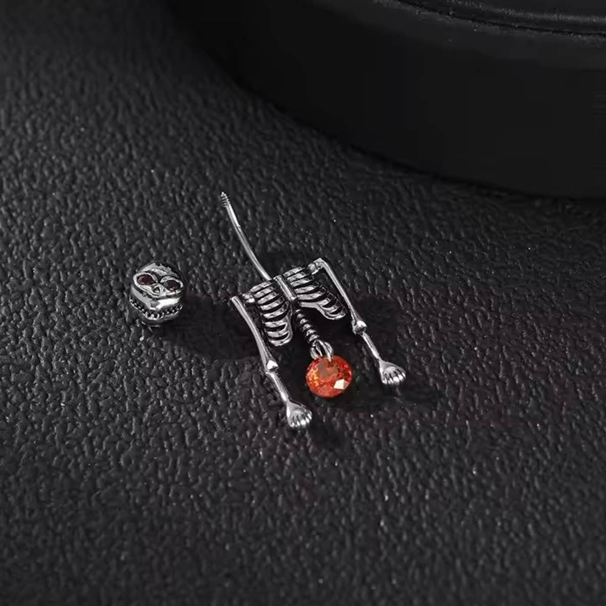 Halloween Skull Pearl Dangle Belly Button Ring