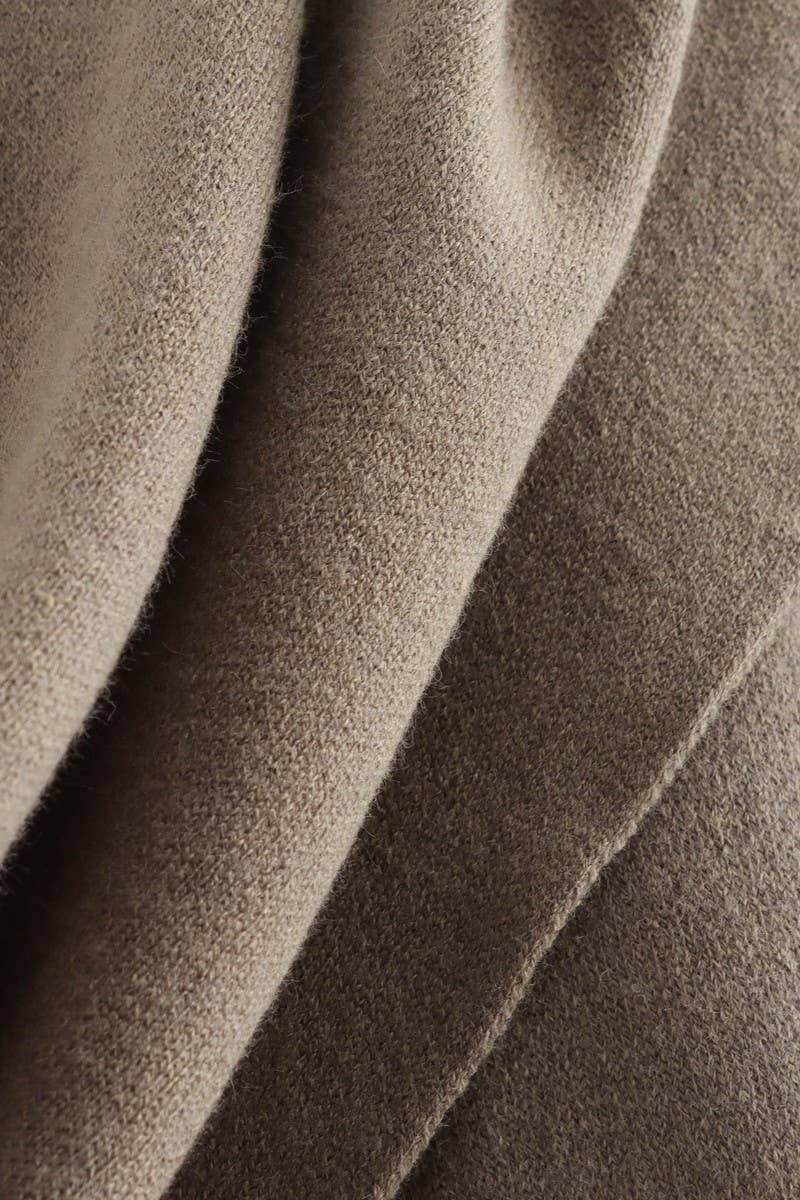 CWOCO1060_SOLID COLOR ASYMMETRIC SCARF KNITTED COATS