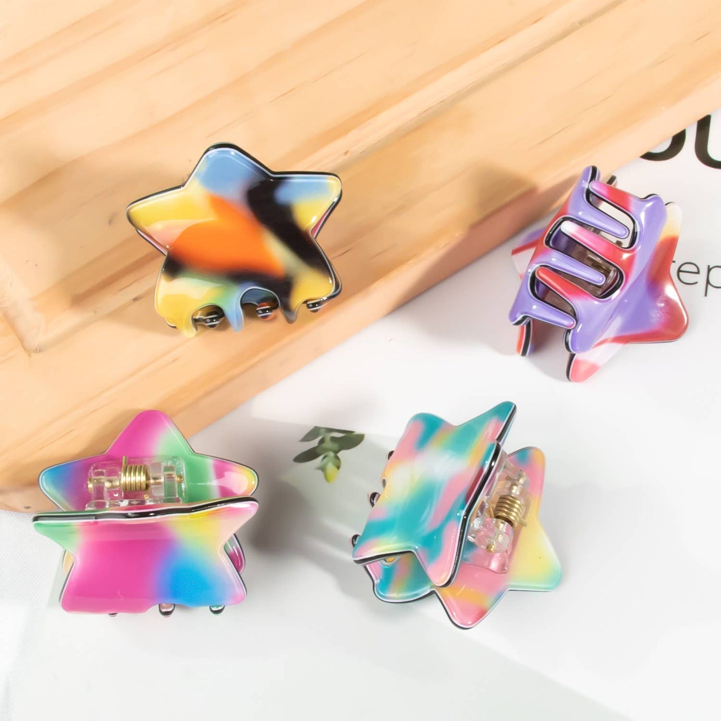 RAINBOW STAR HAIR CLAW CLIP SMALL_CWAHA0325