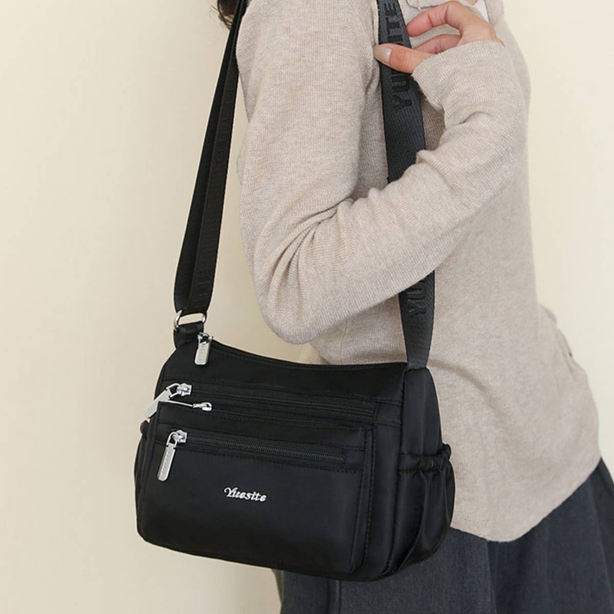 NYLON MULTI-COMPARTMENT SHOULDER CROSSBODY BAG_CWASC1752