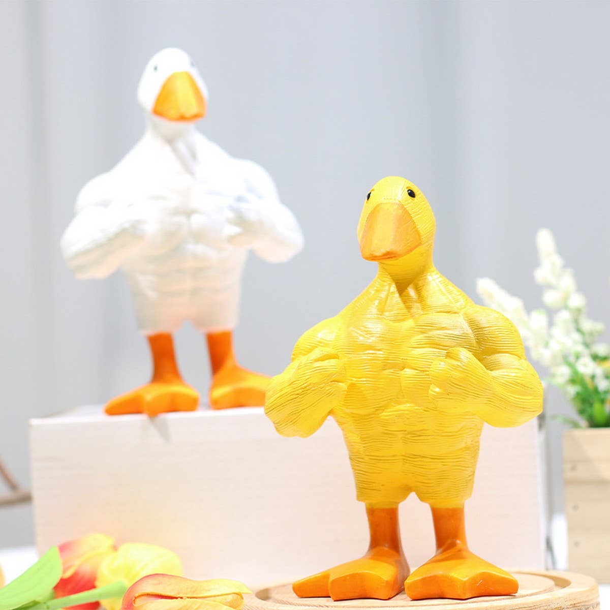 Funny Muscle Duck Resin Garden Ornament_CWMM9873
