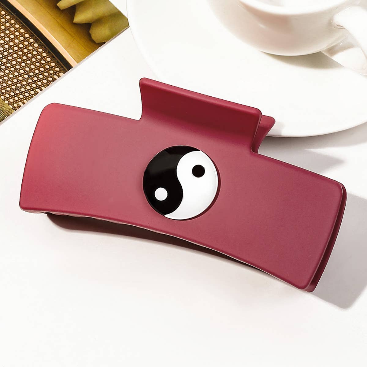 SIMPLE TAI CHI LOGO SHARK CLIP HAIR CLIP_CWAHA0938