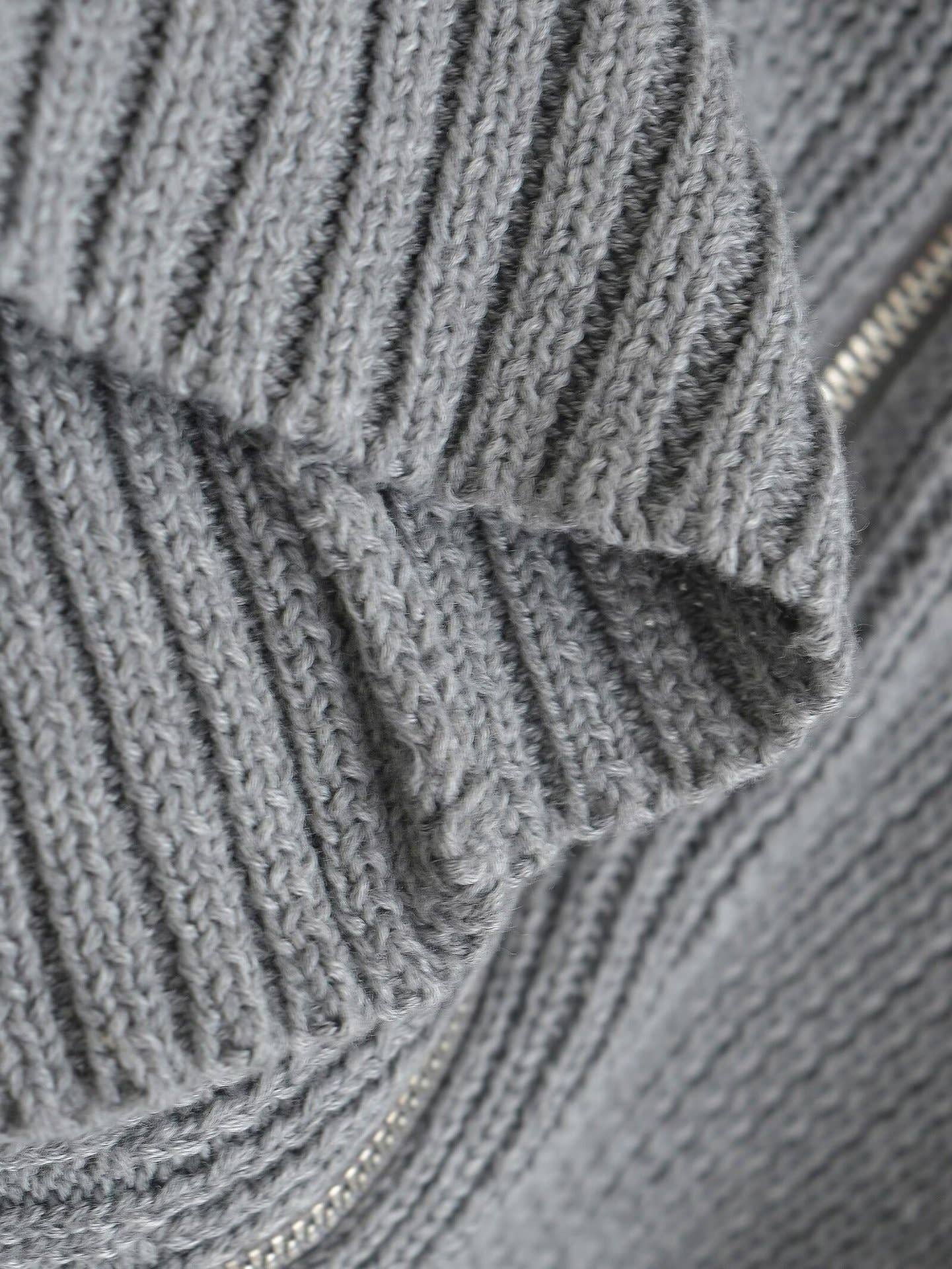 Short, slimming and stylish knitted coat