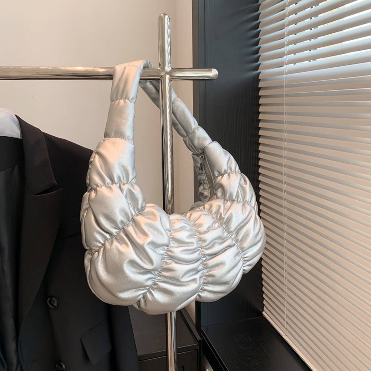 Croissant PU Cloud Bag French Half Moon Handbag_CUAB00475