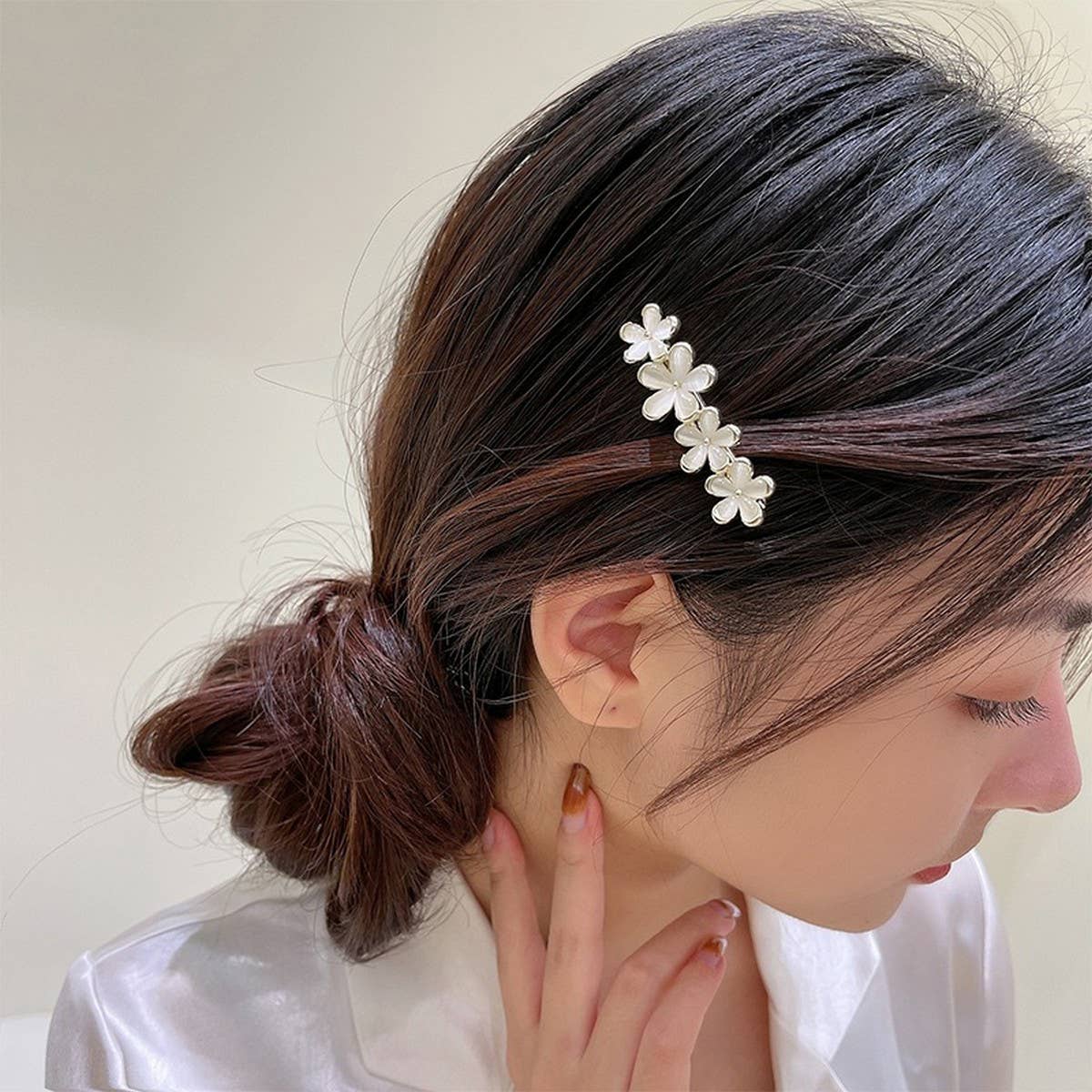 EXQUISITE CRYSTAL SMALL FLOWER HAIRPIN SIDE CLIP_CWAHA4787