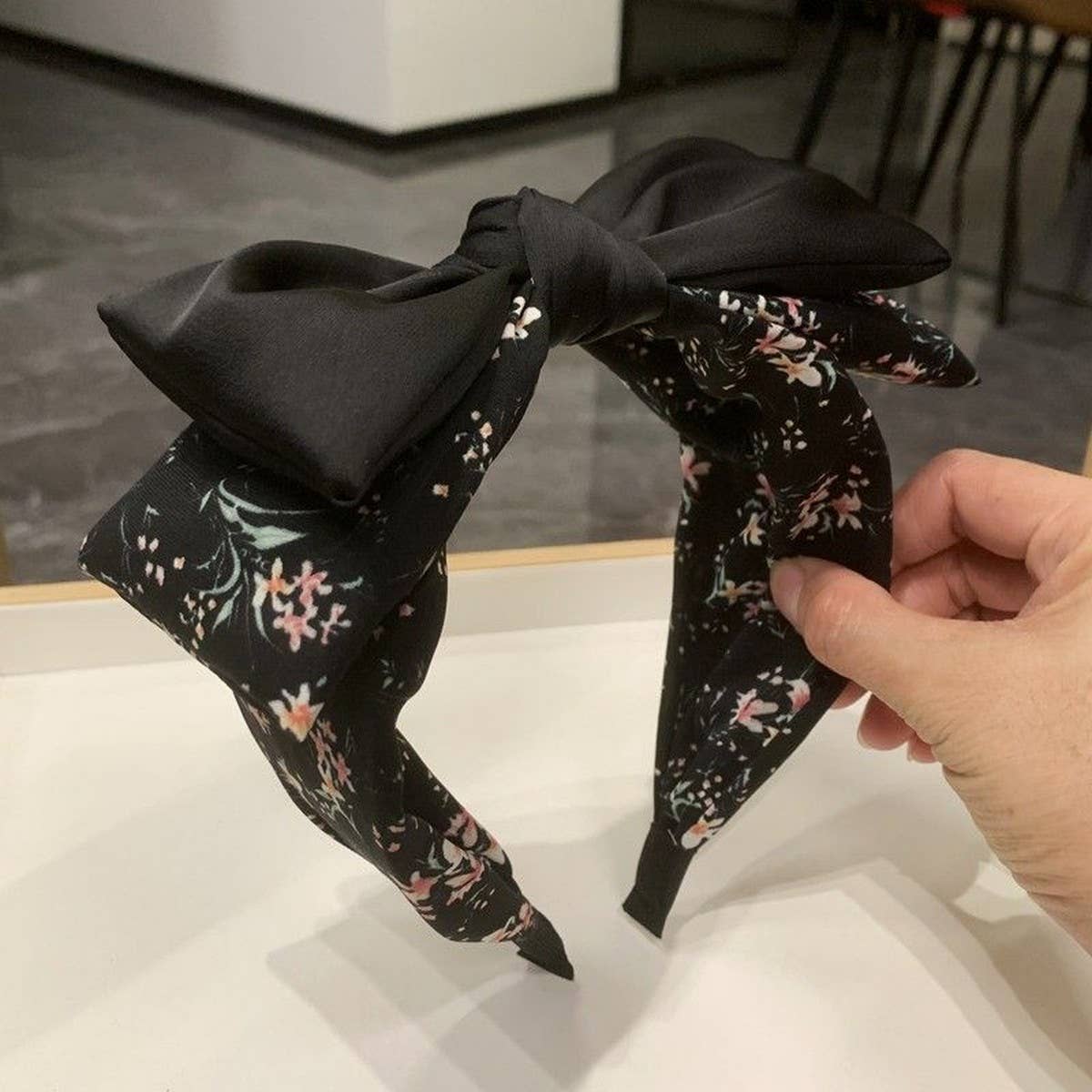 SIMPLE AND FRESH CONTRAST COLOR BOW HEADBAND