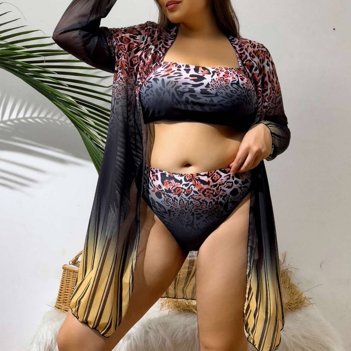 THREE-PIECE HIGH-WAISTED SPLIT BIKINI