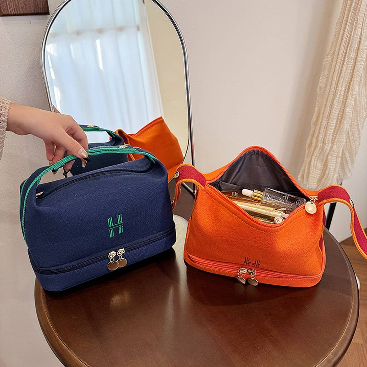 PORTABLE CANVAS LARGE CAPACITY COSMETIC BAG_CWAB4395