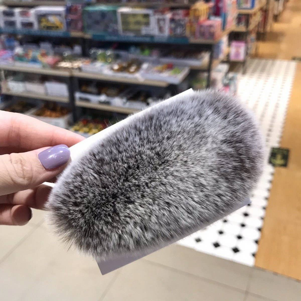 Furry Mink Hair Clip ? Cute Fluffy BB Barrette