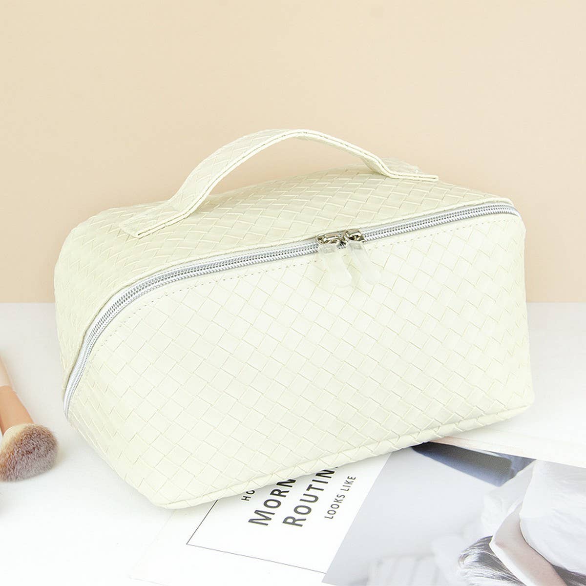 FASHION PORTABLE WOVEN COSMETIC BAG_CWAB1084