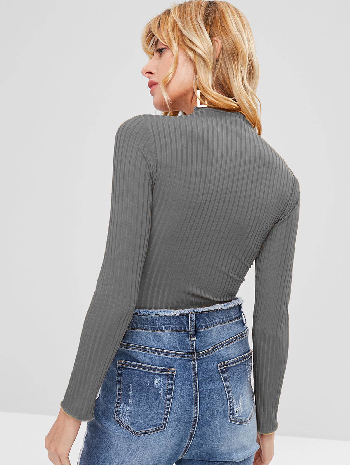 SEMI-TURTLENECK LONG-SLEEVED KNIT T-SHIRT