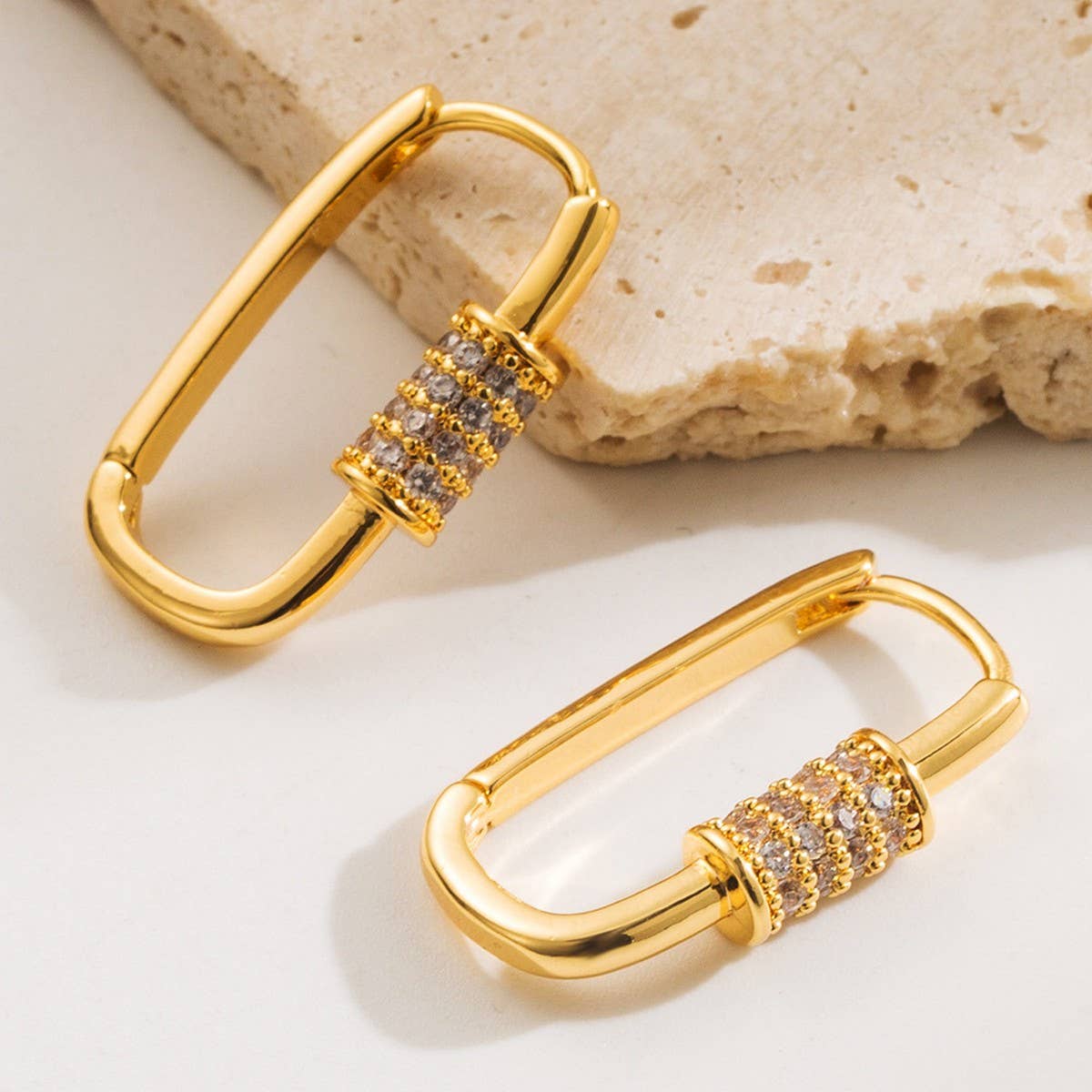 Square Hoop Earrings Gold-Plated Unique Design_CWMM8532