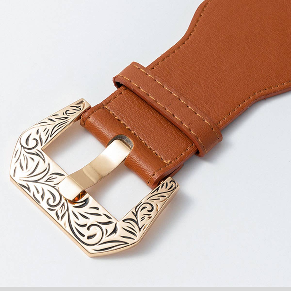 Fashionable retro carved needle buckle waist belt