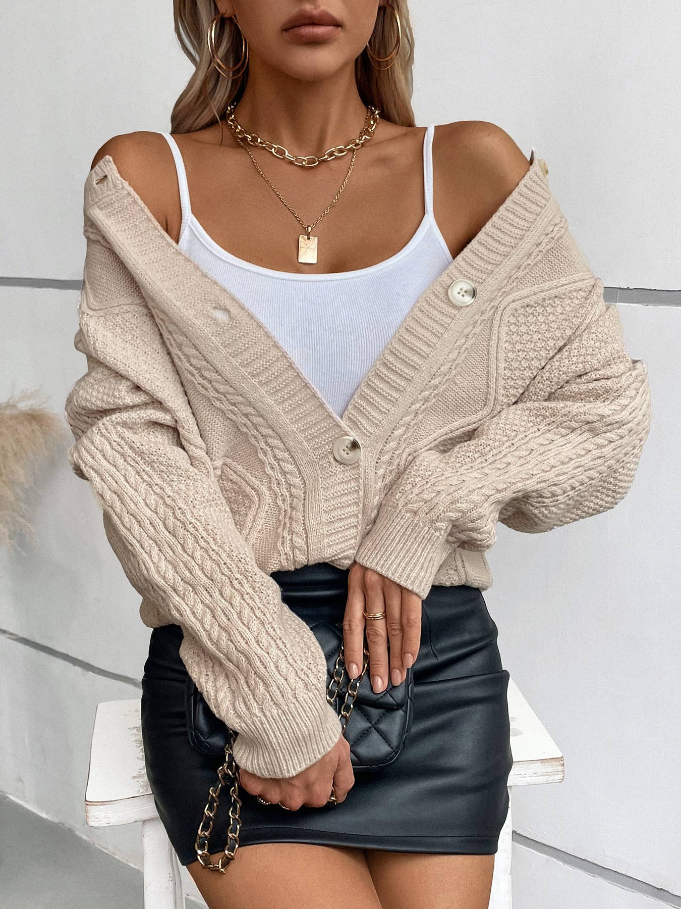 KNIT VINTAGE CREW-NECK LONG SLEEVE SWEATER JACKET