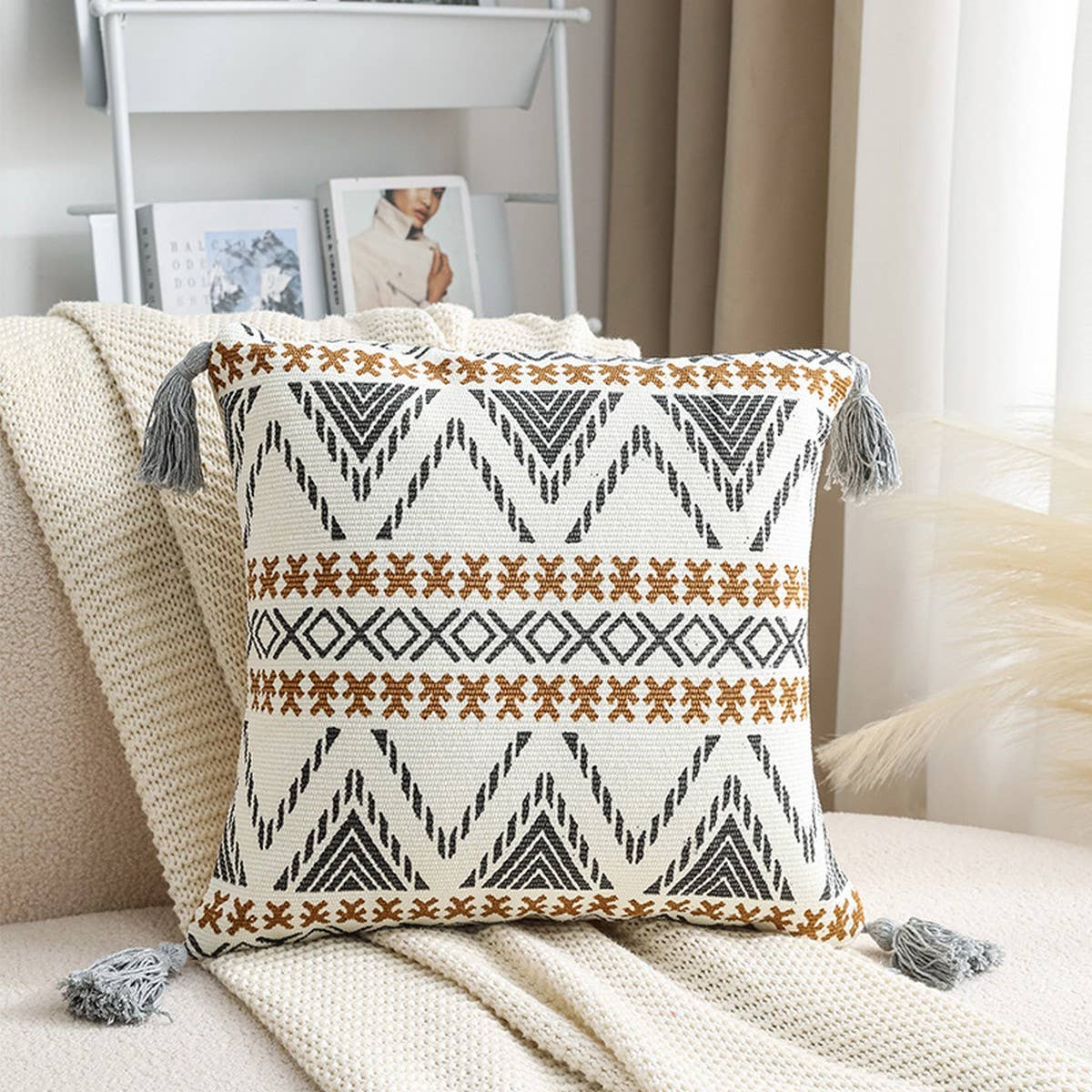 BOHEMIAN STYLE GEOMETRIC PILLOW COVER_CWMM0863