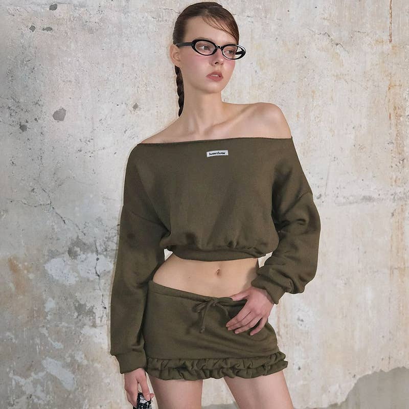 SHORT SOLID COLOR CROP COLLAR LONG SLEEVE HOODIE