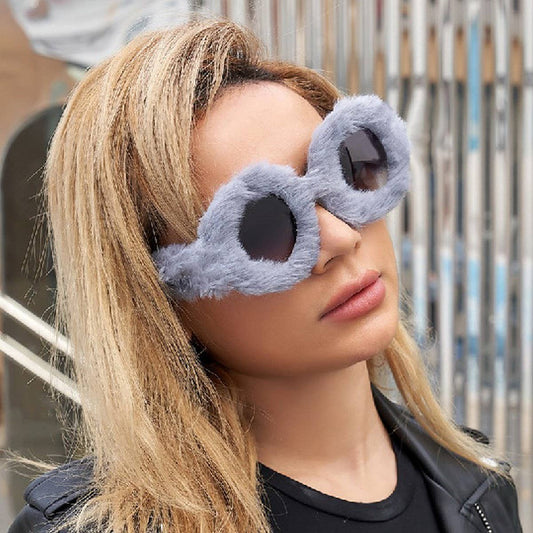 ROUND FRAME PLUSH FULL COVERAGE SUNGLASSES