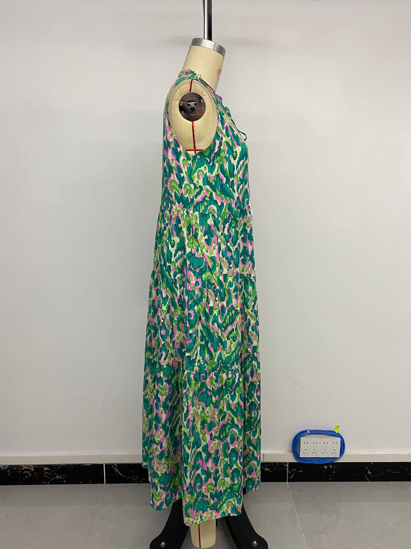 Ethnic print sleeveless V-neck long loose dress