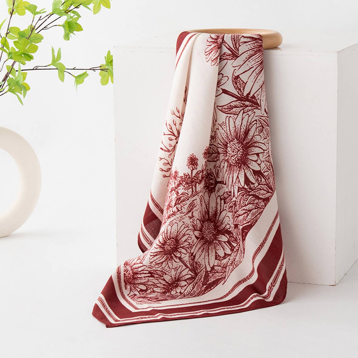 VERSATILE SHIRT RETRO PLANT PRINT SQUARE SCARF