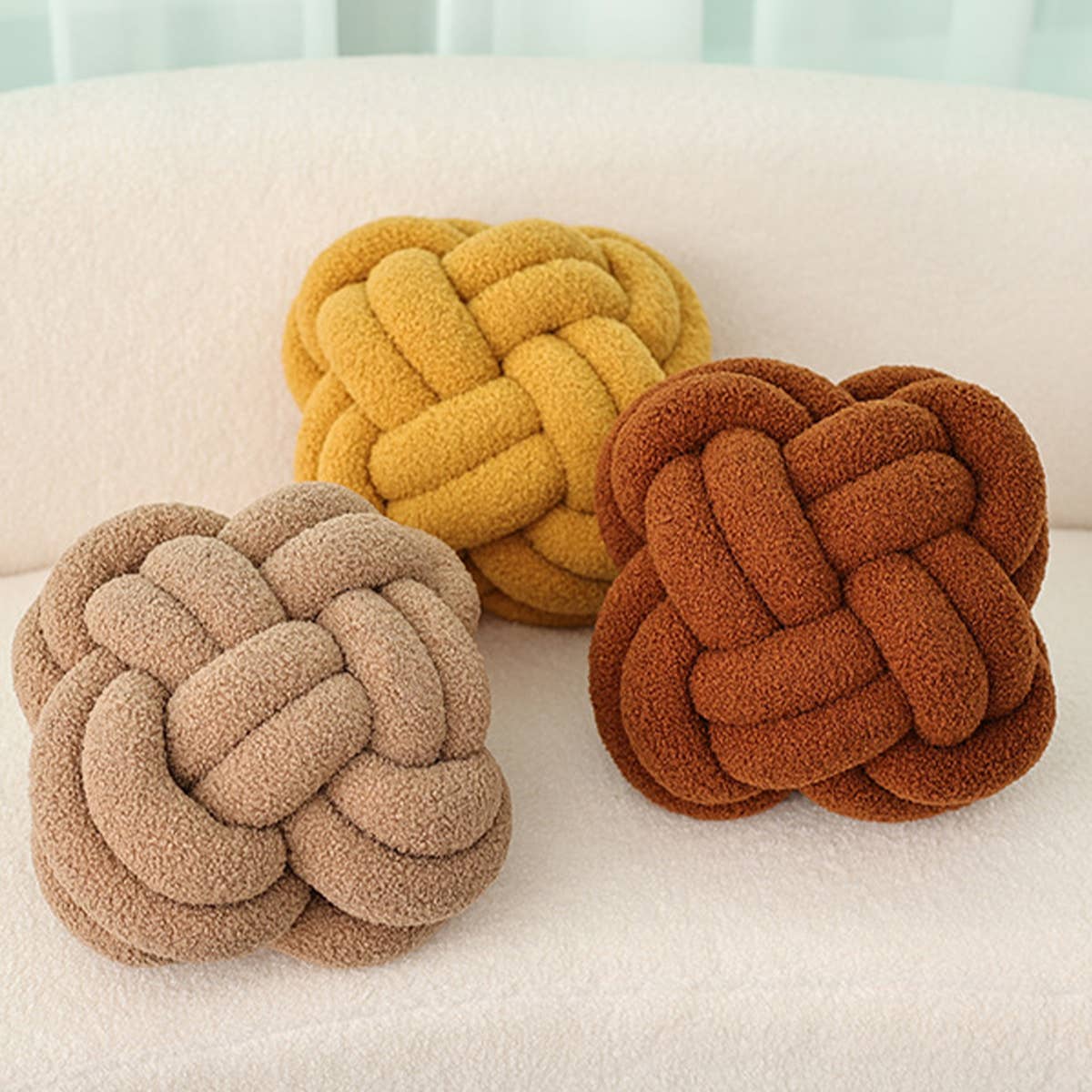 LAMB CASHMERE KNOTTED WOVEN PILLOW CUSHION_CWMM0861