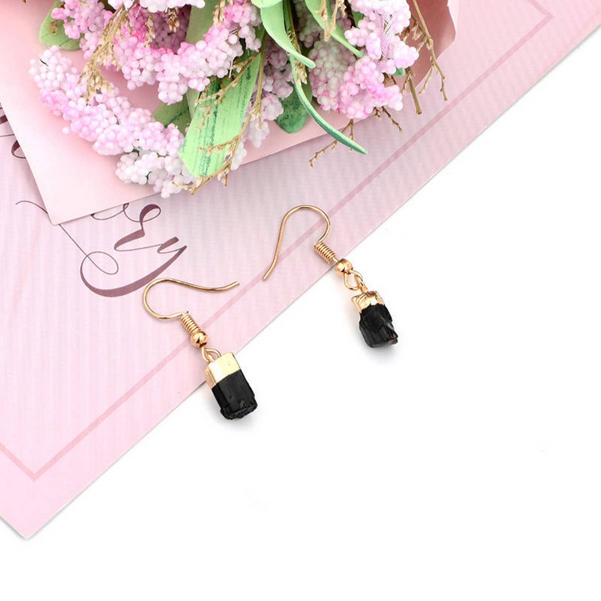 NATURAL CRYSTAL PENDANT EARRINGS