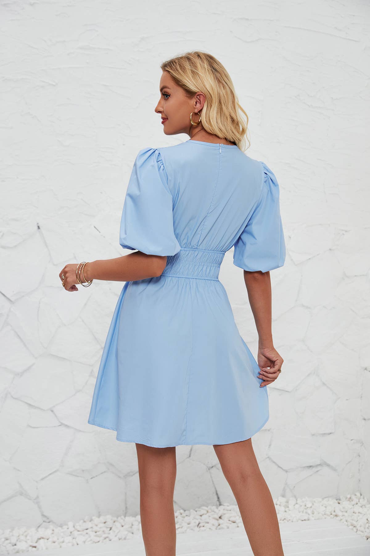 V-NECK PUFFY SLEEVE PLEATED HIGH-WAISTED DRESS