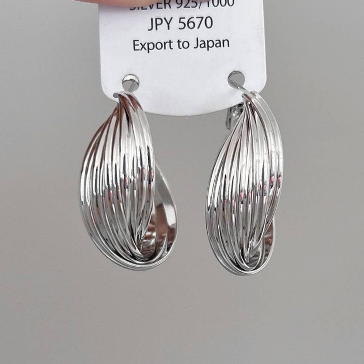 RETRO MULTI-LAYERED LARGE HOOP EARRINGS_CWAJE1319