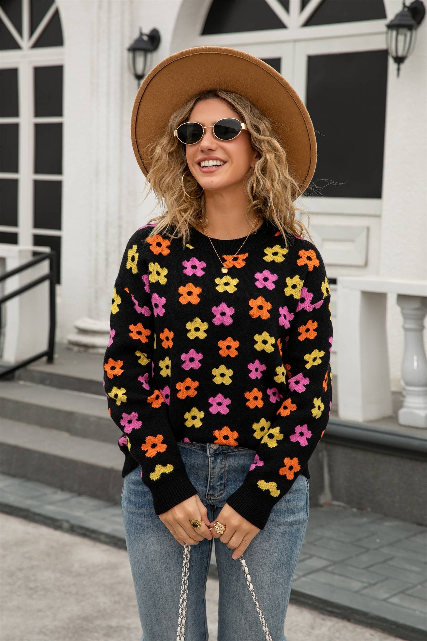 Versatile flower-printed warm threaded sweater