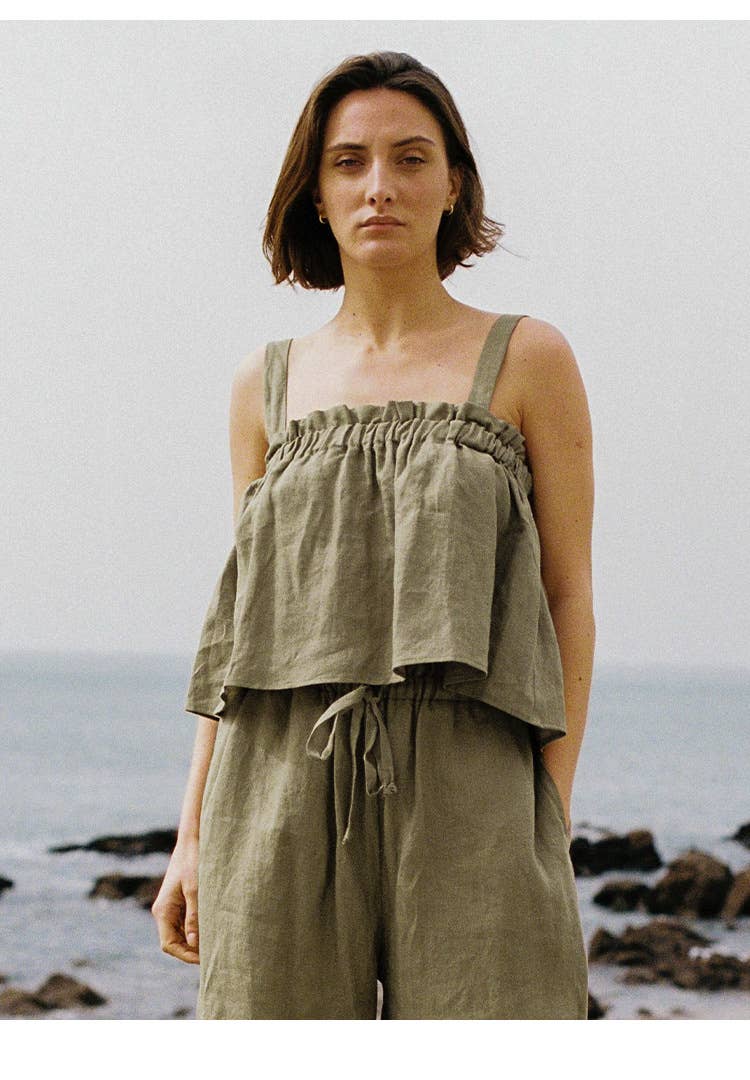 Wooden ear edge pleated cotton linen vest