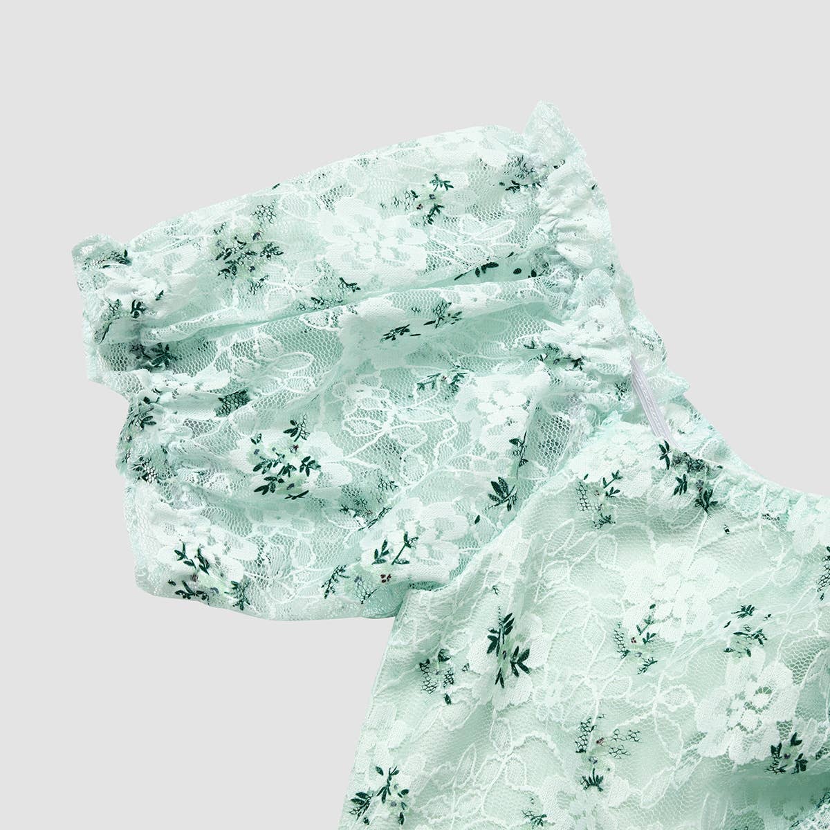 SMALL FRESH FLORAL LACE PUFF SLEEVETUBE TOPJUMPSUIT_CWMM4643