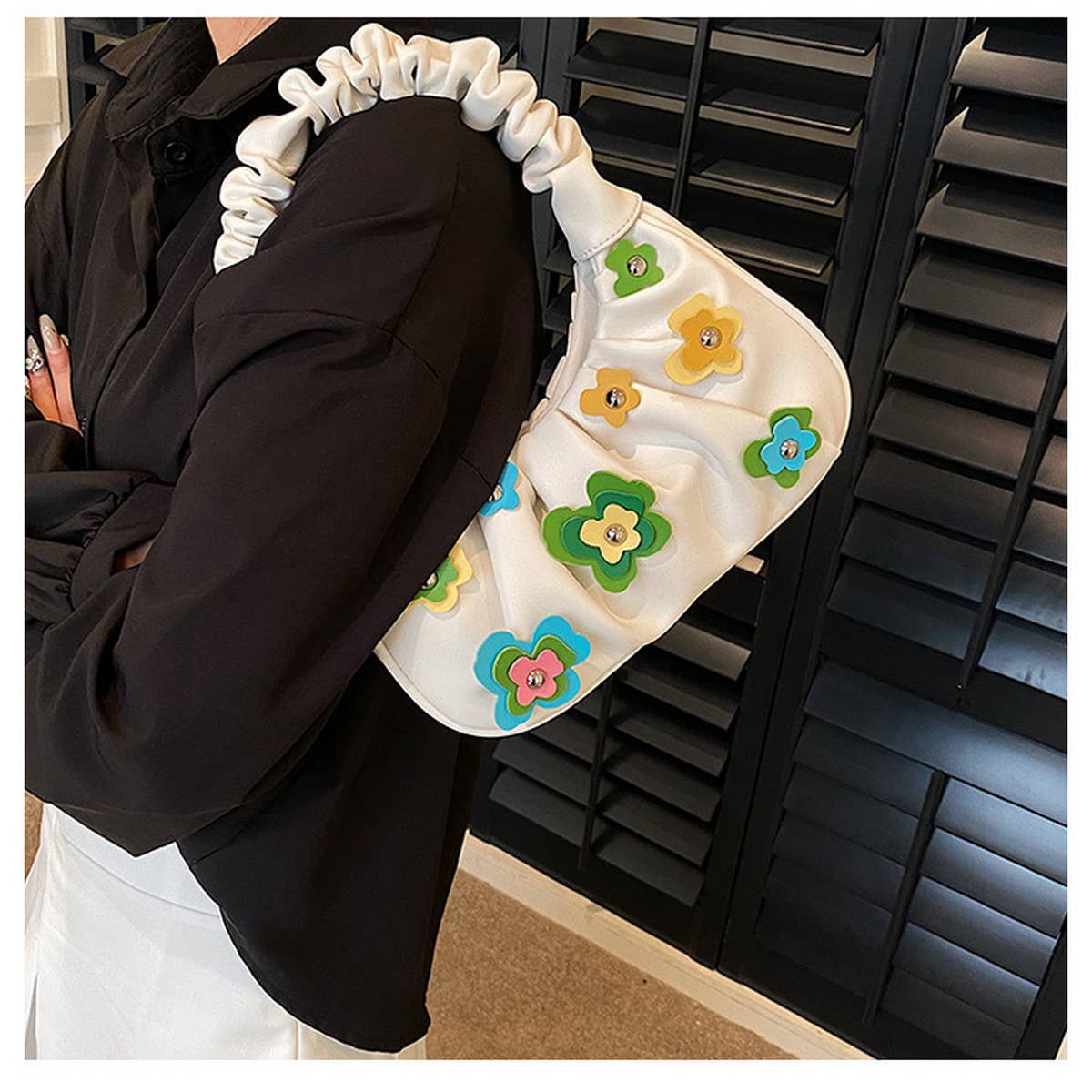 FASHIONABLE PLEATED SHOULDER BAG_CWAB1586