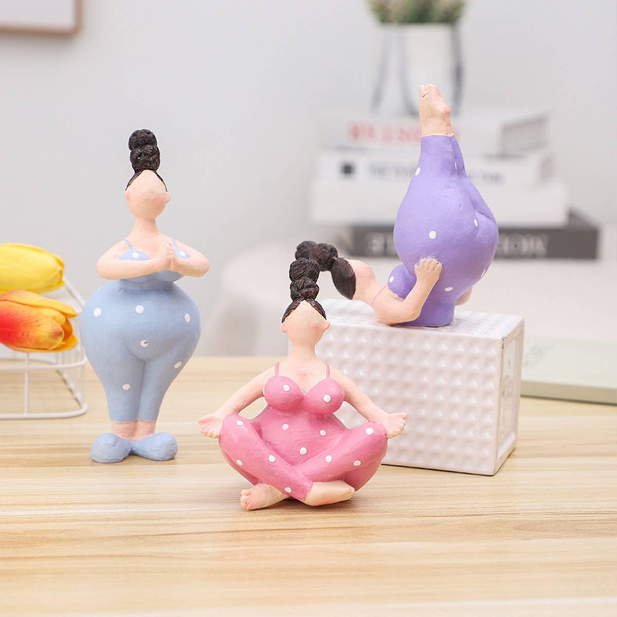 European Yoga Girl Resin Desk Ornament_CWMM9882
