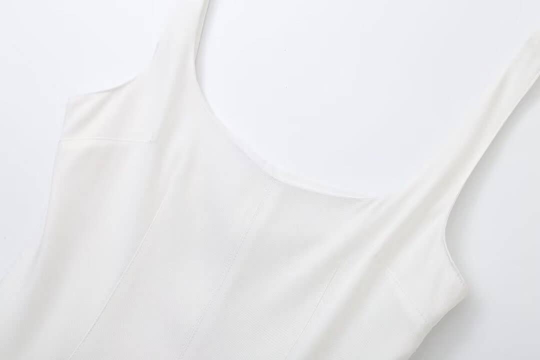 SHORT SLIM-FIT HALTER DRESS WITH BELT