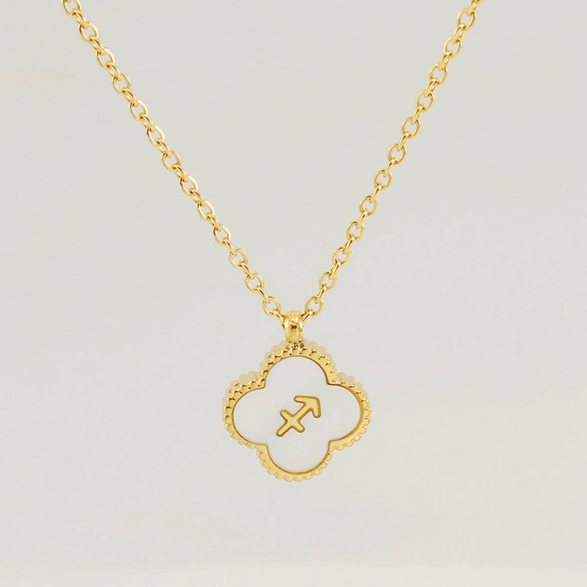 SHELL FOUR LEAF CLOVER CONSTELLATION NECKLACE