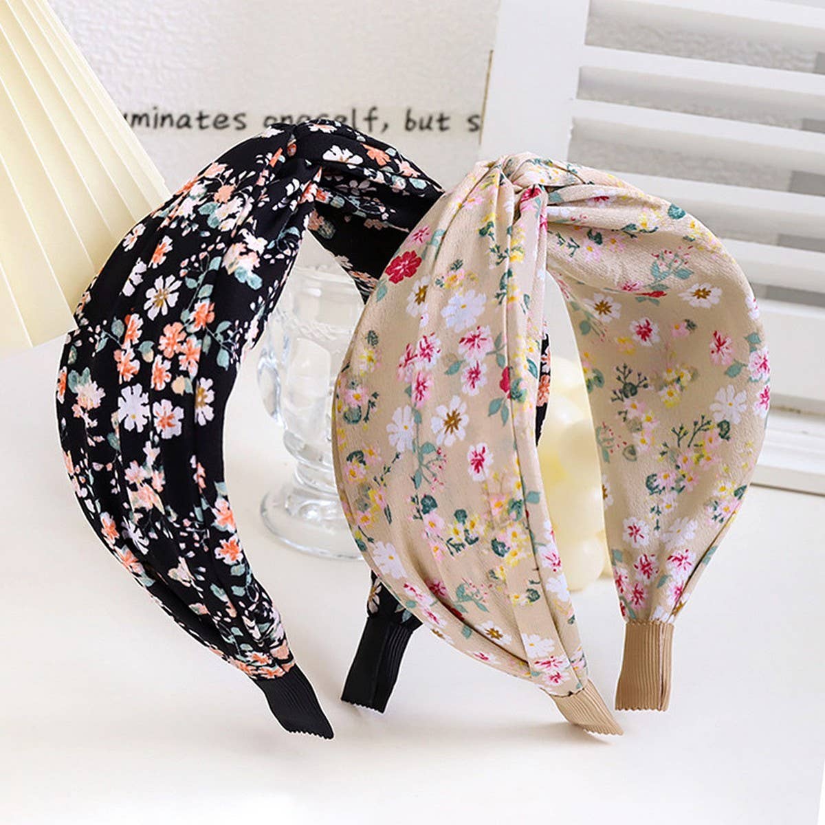 SMALL FLORAL CROSS KNOTTED HEADBANDS_CWAHA1151
