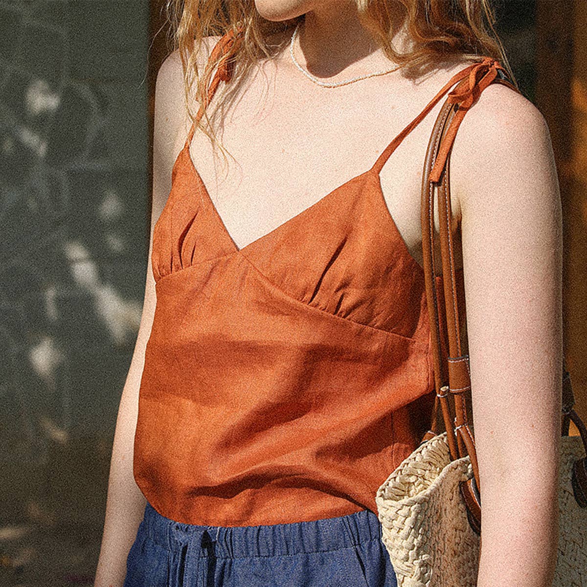 LINEN FRENCH RESORT V-NECK SLEEVELESS CAMISOLE