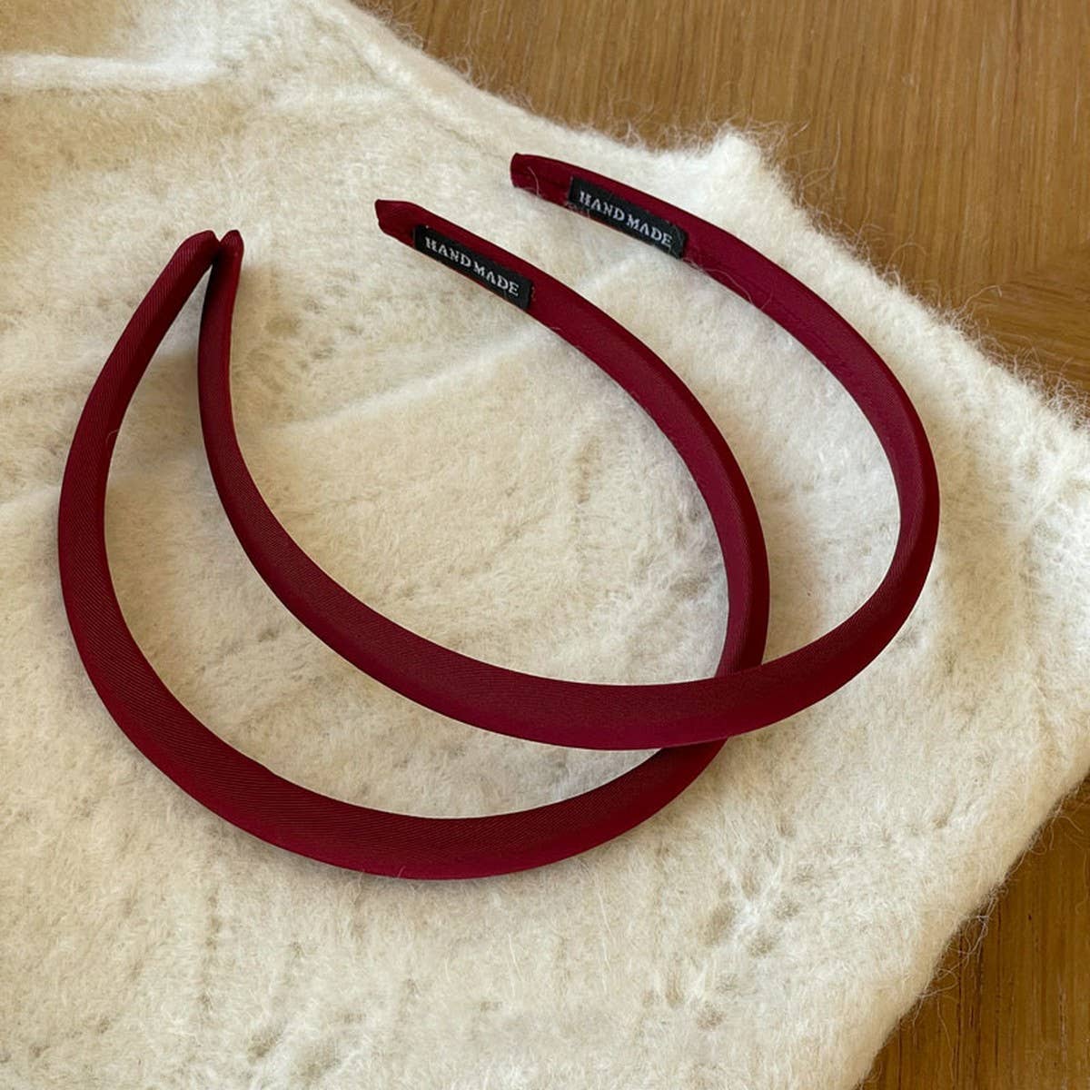 VERSATILE RETRO WINE RED HEADBAND WITH THIN EDGES