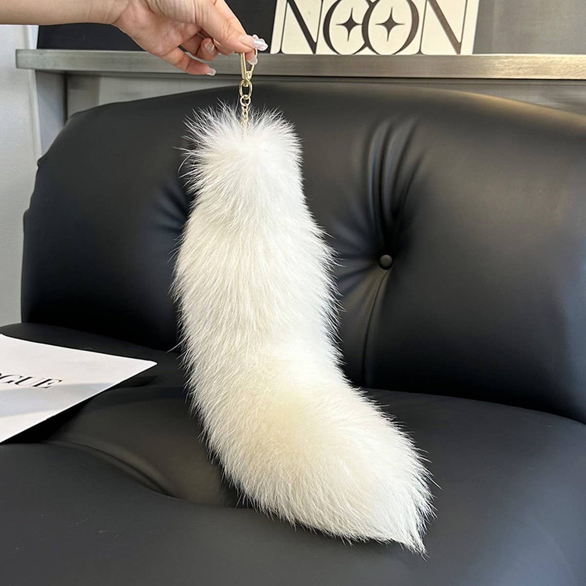 CUTE REAL FOX FUR BIG TAIL CAR KEYCHAIN PENDANT