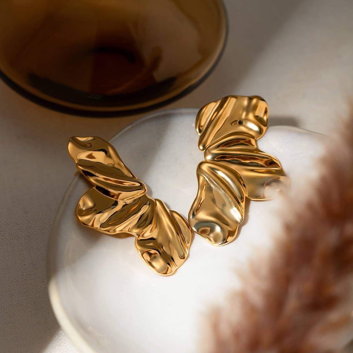 18K GOLD STAINLESS STEEL GOLDEN PETAL EARRINGS_CWMM2345